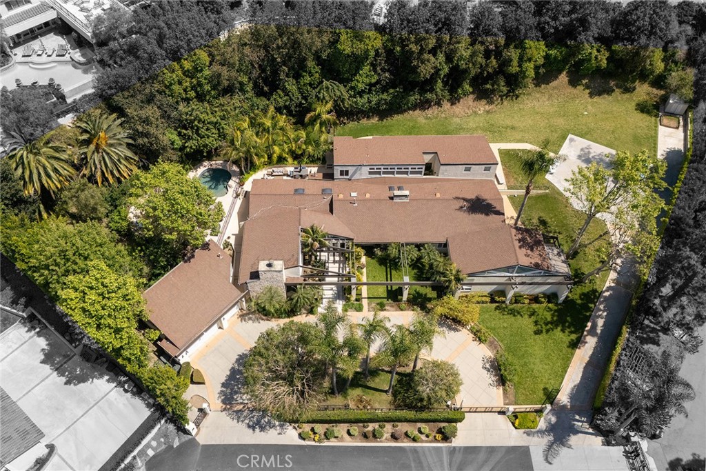 A property available for sale at 270 S Orange Acres Drive, Anaheim Hills, CA 92807.