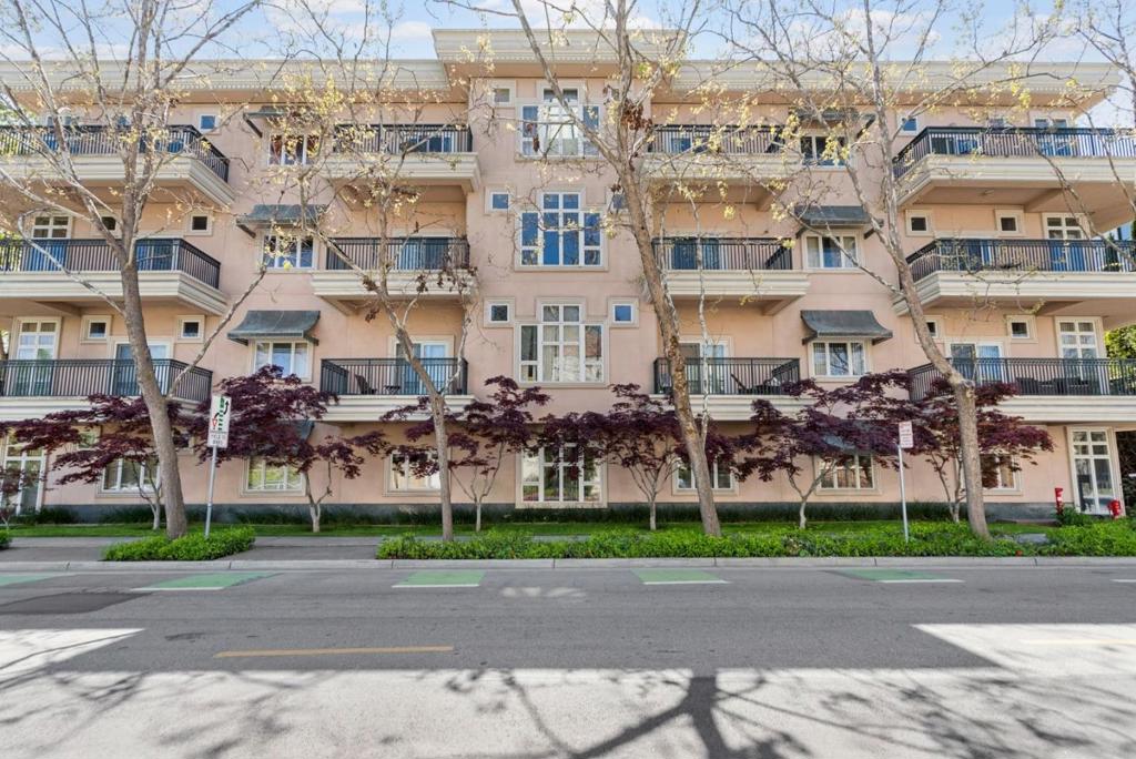 A property available for sale at 200 Sheridan Ave. 303, Palo Alto, CA 94306.