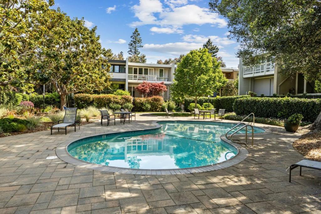 A property available for sale at 1721 Stone Pine Lane, Menlo Park, CA 94025.