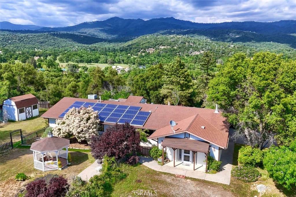 A property available for sale at 44800 Ahwahnee Acres Road, Ahwahnee, CA 93601.