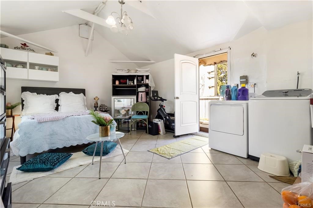 A property available for sale at 17600 Runnymede Street, Lake Balboa, CA 91406.