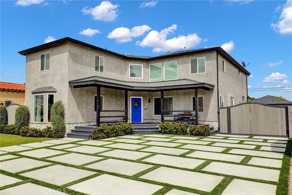 A property available for sale at 8910 S 3rd Avenue, Inglewood, CA 90305.