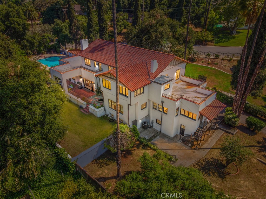 A property available for sale at 24 W Hilton Avenue, Redlands, CA 92373.