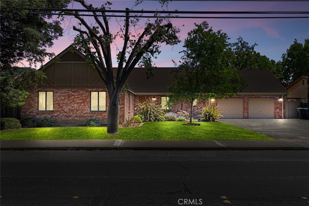 A property available for sale at 2604 Veneman Avenue, Modesto, CA 95356.
