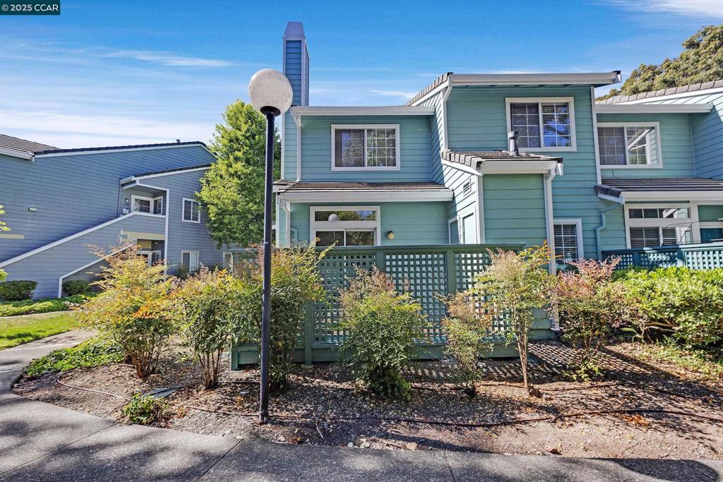 A property available for sale at 109 Dursey Dr, Pinole, CA 94564.