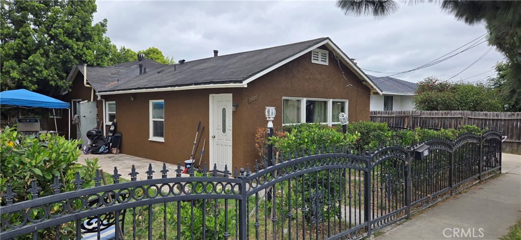 A property available for sale at 9715 La Docena Lane, Pico Rivera, CA 90660.