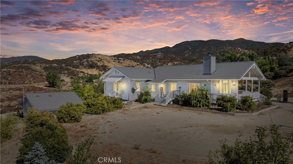 A property available for sale at 39195 Leathers Lane, Aguanga, CA 92536.