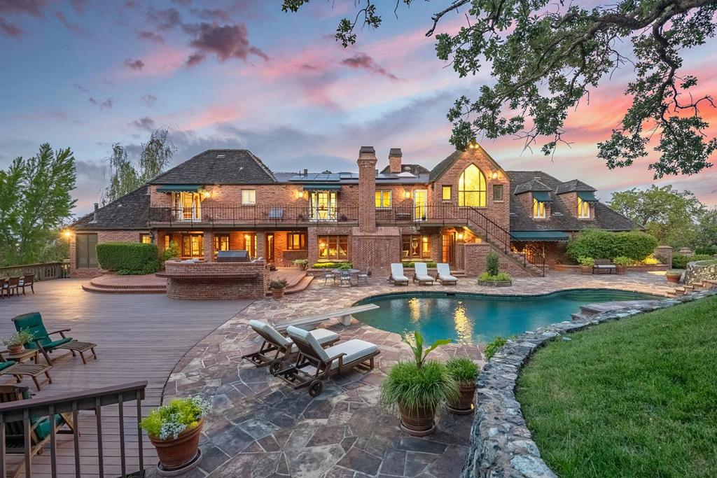 A property available for sale at 12359 Farr Ranch Road, Saratoga, CA 95070.