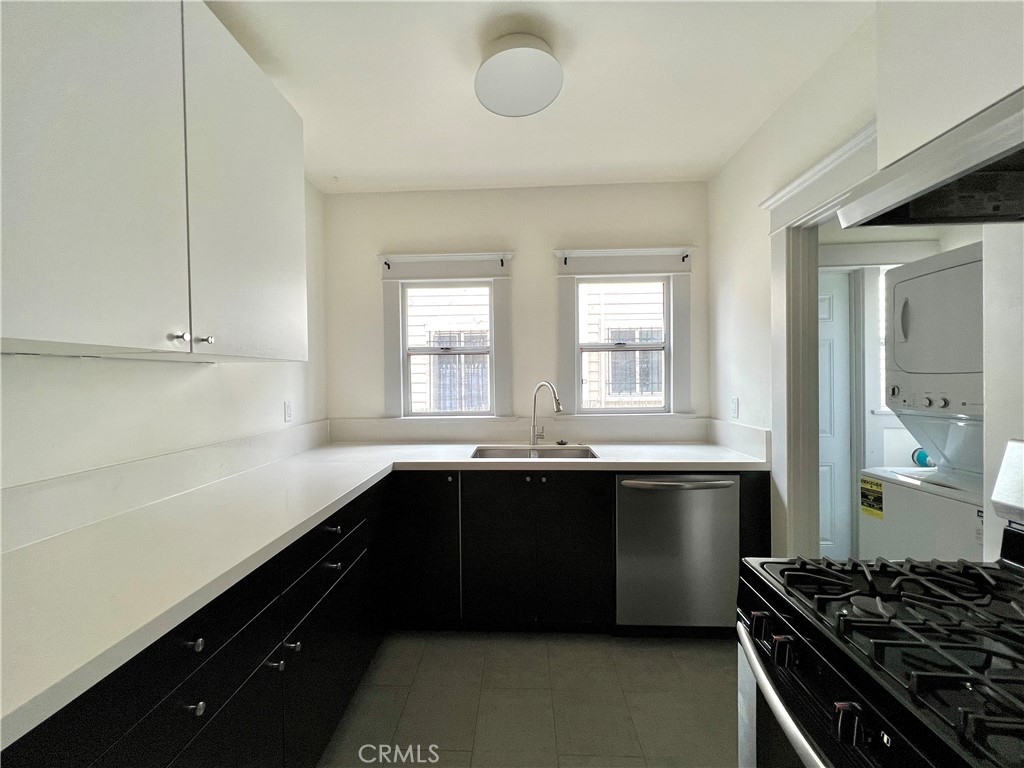 A property available for rent at 1343 Portia St, Echo Park, CA 90026.