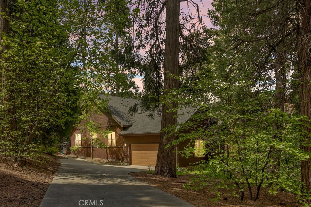 A property available for sale at 523 Dogwood Canyon Road, Blue Jay, CA 92317.