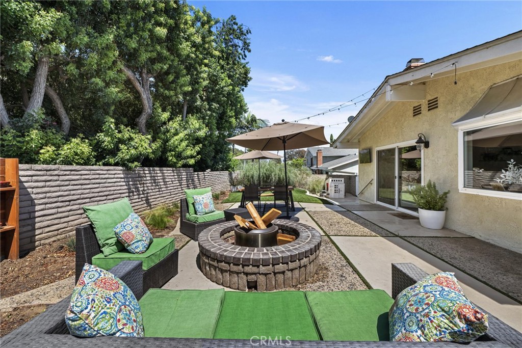 A property available for sale at 1931 Via Madonna, Lomita, CA 90717.
