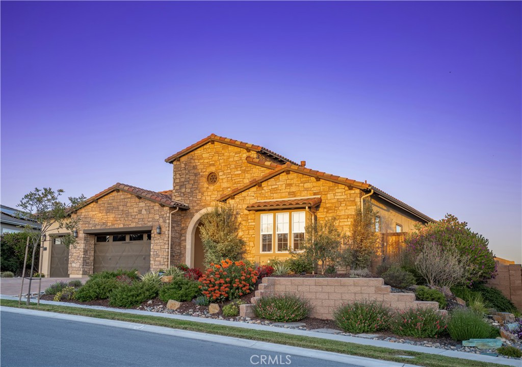 A property available for sale at 851 Trail View Place, Nipomo, CA 93444.