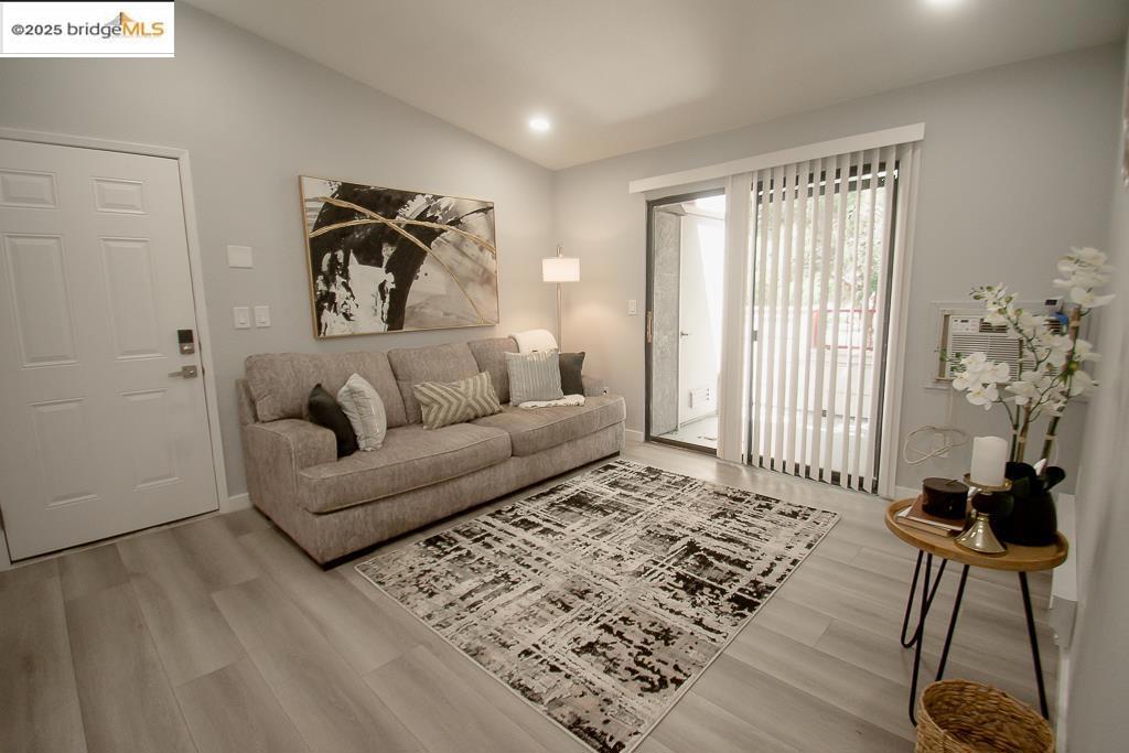 A property available for sale at 5 Lancaster Cir 231, Bay Point, CA 94565.