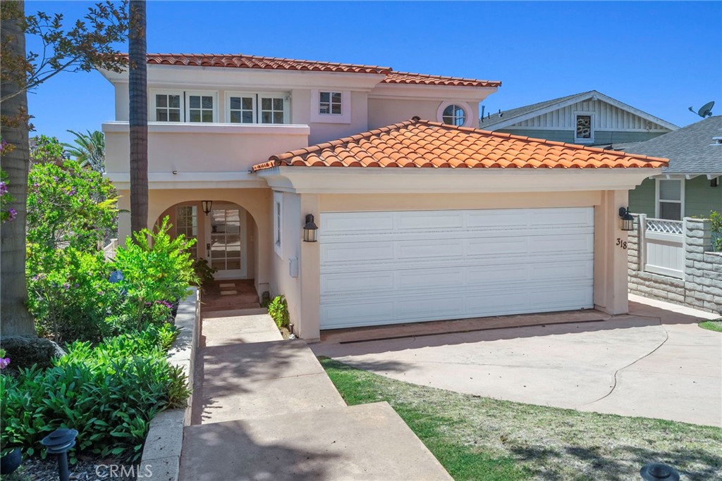 A property available for sale at 318 E Maple Avenue, El Segundo, CA 90245.