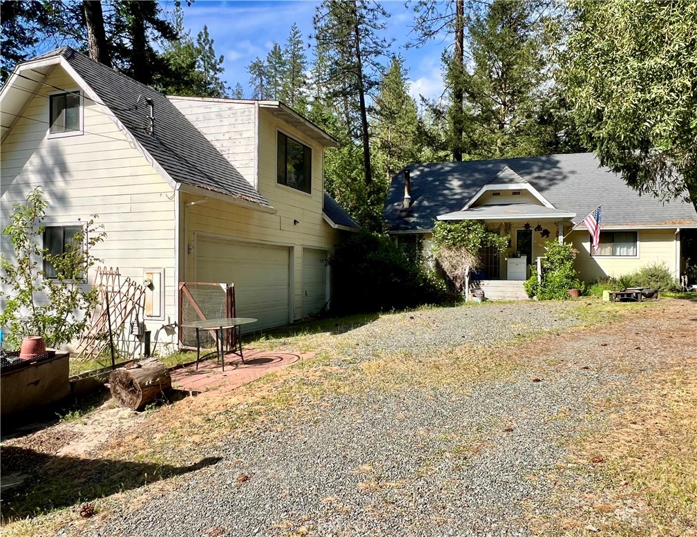 A property available for sale at 9826 Meadow Drive, Cobb, CA 95426.
