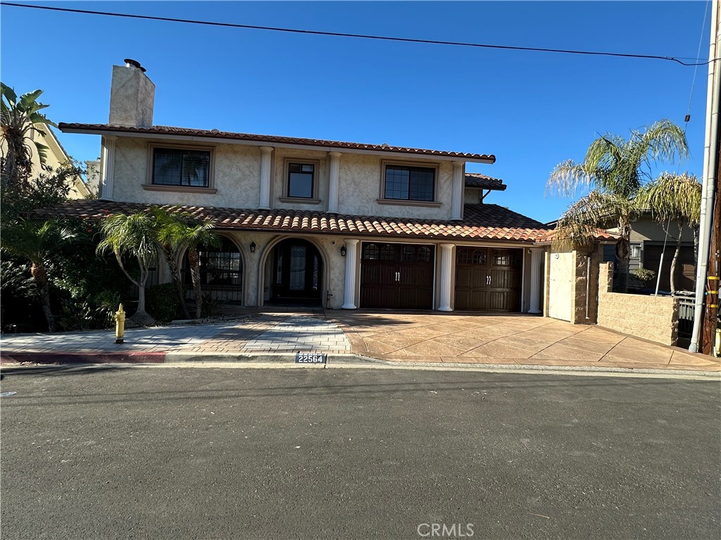 A property available for sale at 22564 Inspiration Pt, Canyon Lake, CA 92587.