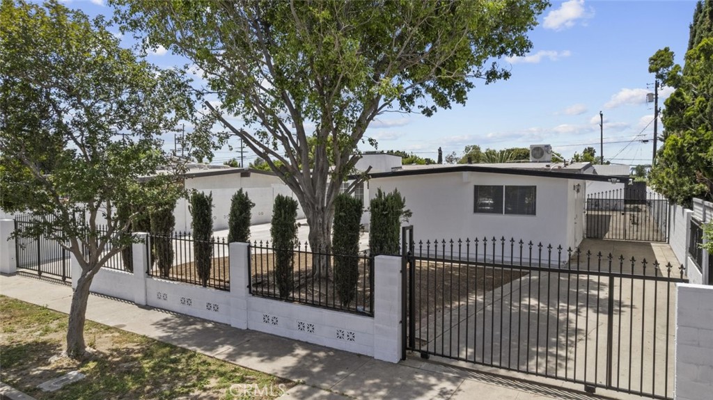 A property available for sale at 11177 Tamarack Avenue, Pacoima, CA 91331.