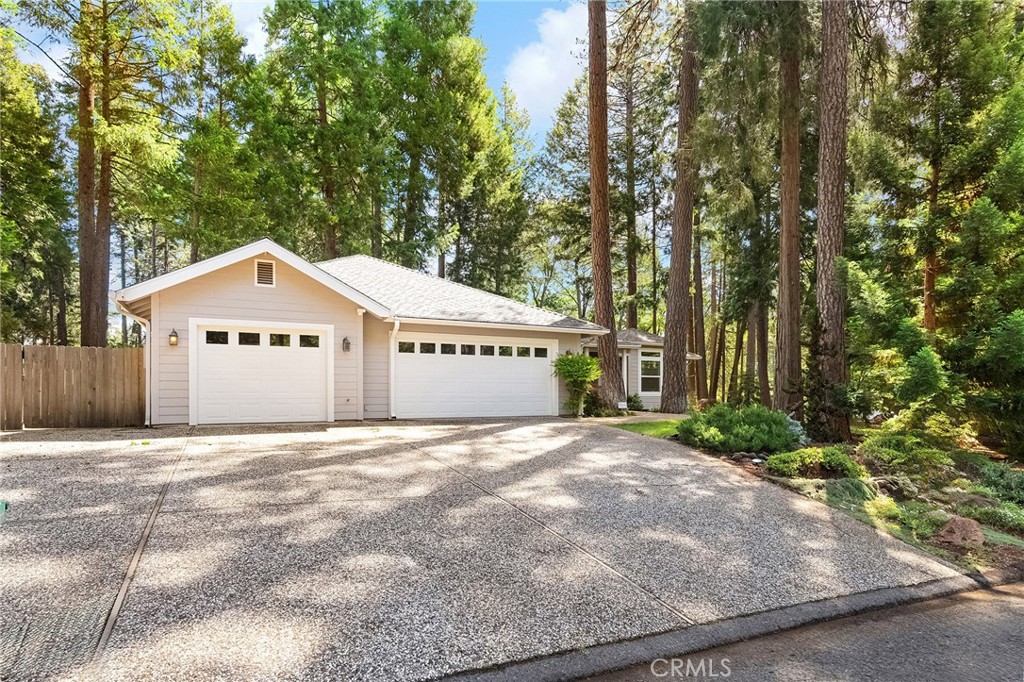 A property available for sale at 6175 Showdown Circle, Magalia, CA 95954.