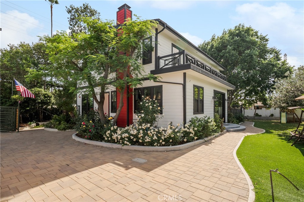 A property available for sale at 1281 E Broadway, San Gabriel, CA 91776.