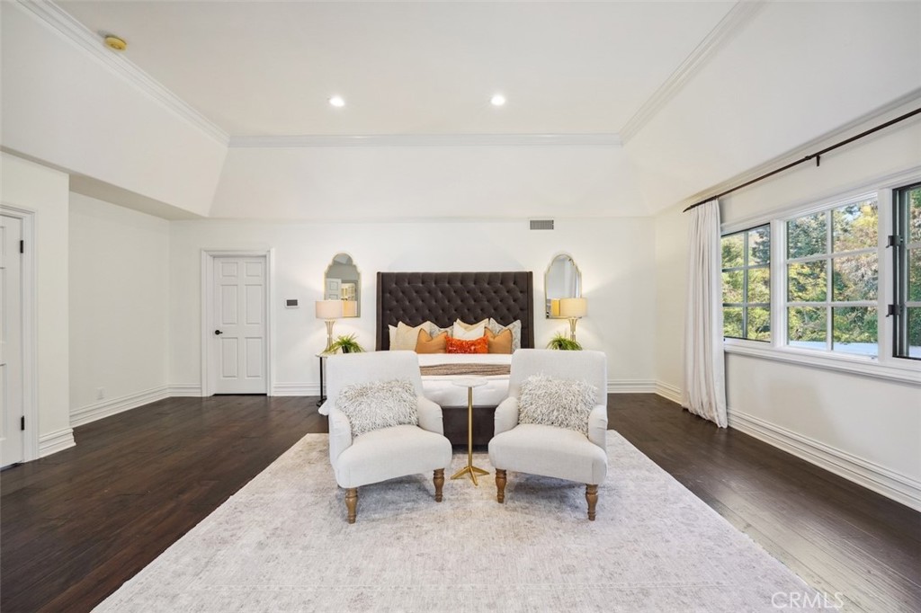 A property available for sale at 20536 Chatsboro Drive, Woodland Hills, CA 91364.