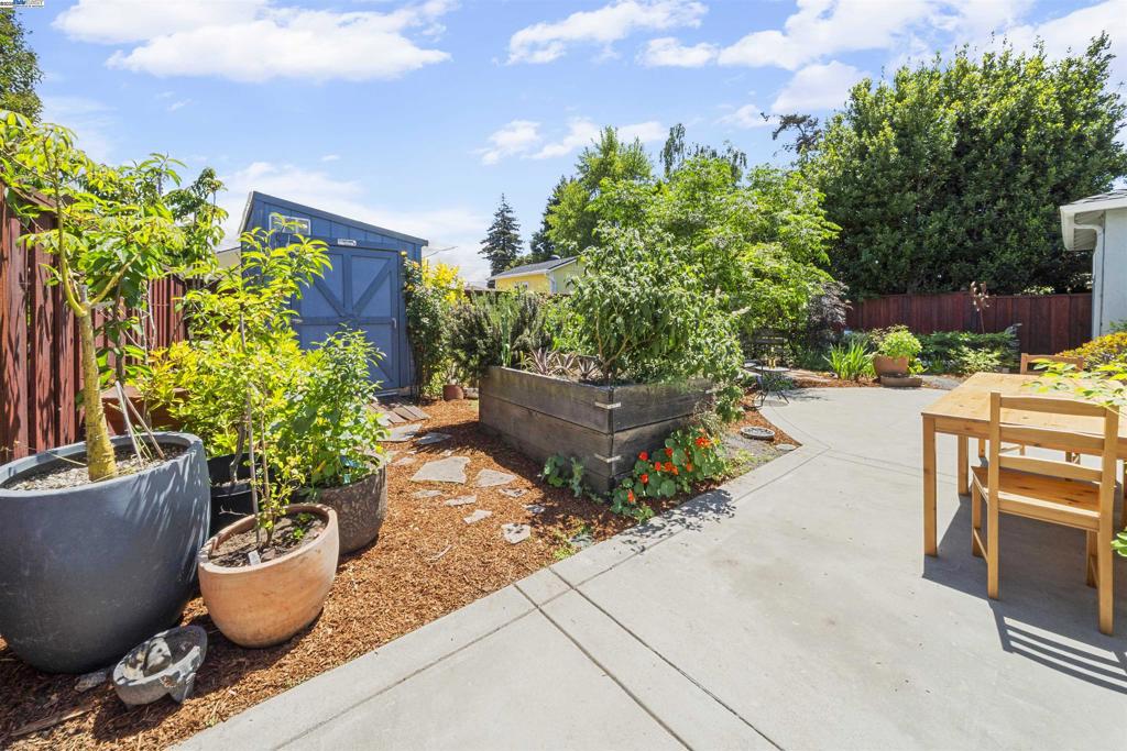 A property available for sale at 17328 Via Chiquita, San Lorenzo, CA 94580.