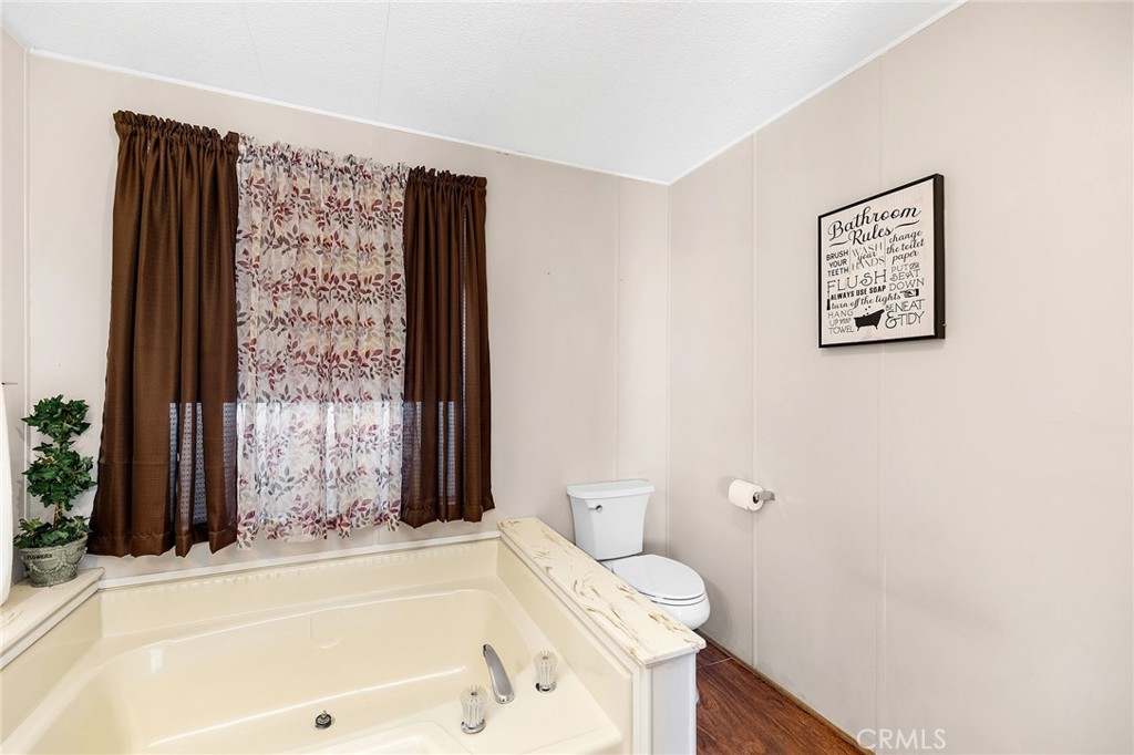 A property available for sale at 27601 Sun City Blvd 231, Sun City, CA 92586.