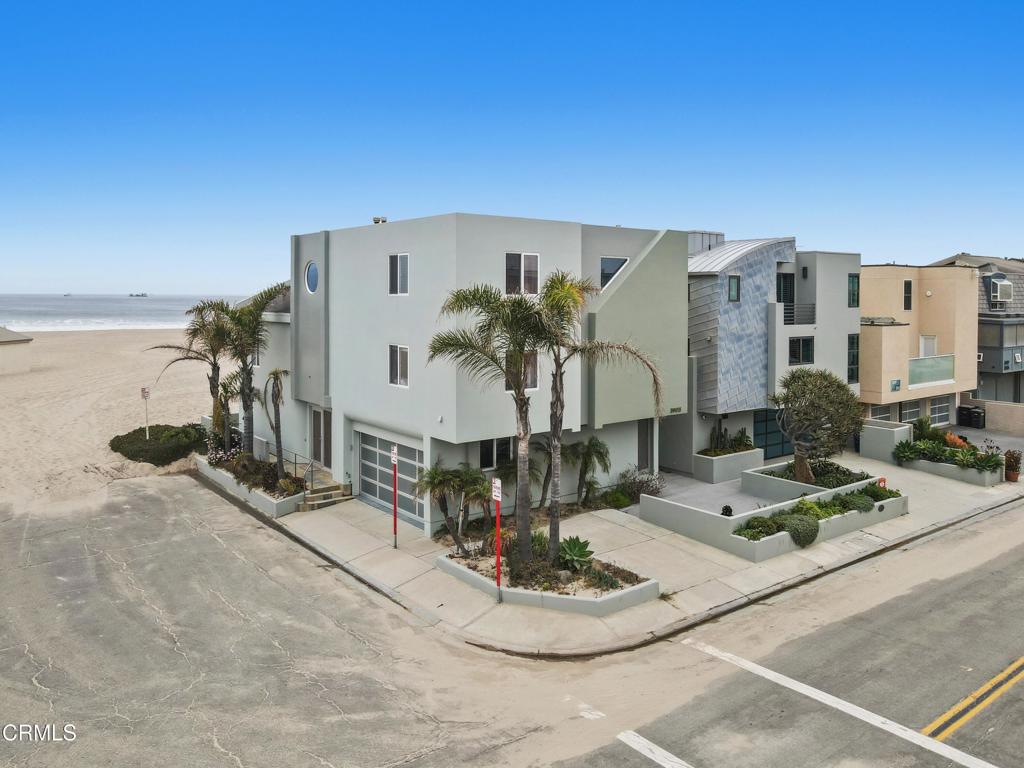 A property available for sale at 3903 Ocean Drive, Oxnard, CA 93035.
