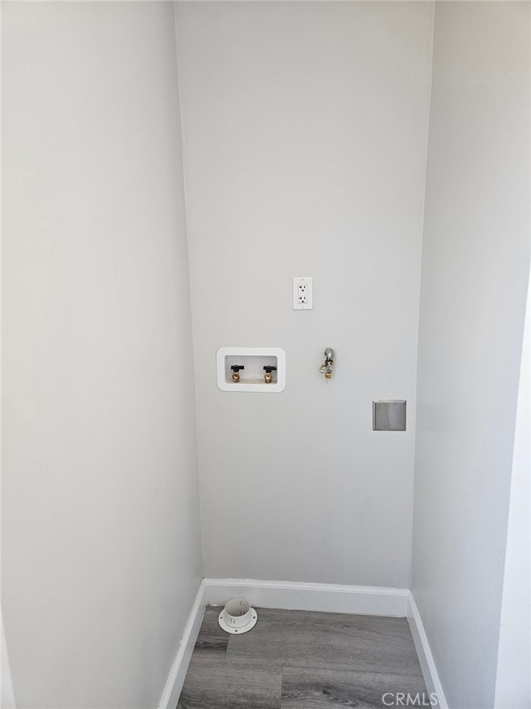 A property available for sale at 2841 E. Imperial Hwy., Lynwood, CA 90262.