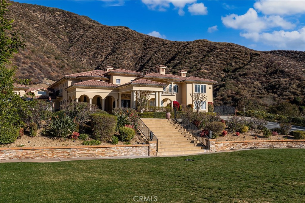 A property available for sale at 475 W 26th Street, Upland, CA 91784.