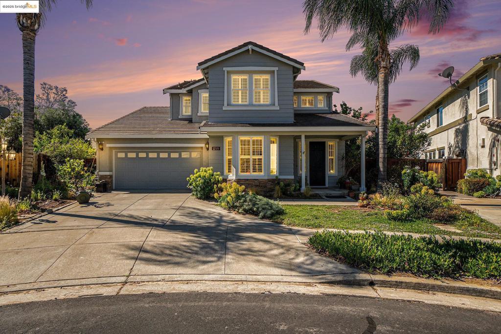 A property available for sale at 722 Bentley Ct, Brentwood, CA 94513.