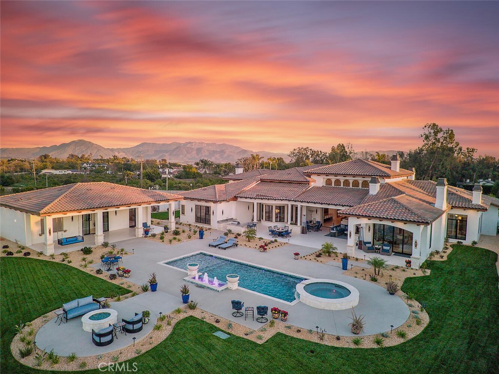 A property available for sale at 277 Crestview Avenue, Camarillo, CA 93010.