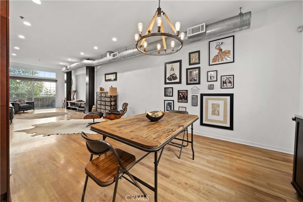 A property available for sale at 5350 Playa Vista Drive 19, Playa Vista, CA 90094.