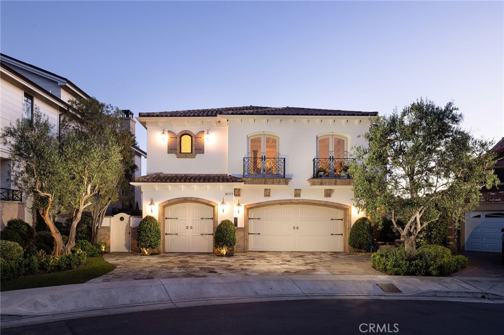 A property available for sale at 16111 Santa Barbara Lane, Huntington Beach, CA 92649.
