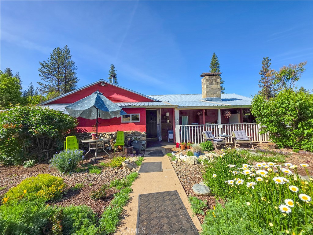 A property available for sale at 13505 Tyler Gulch Road, Fort Jones, CA 96032.