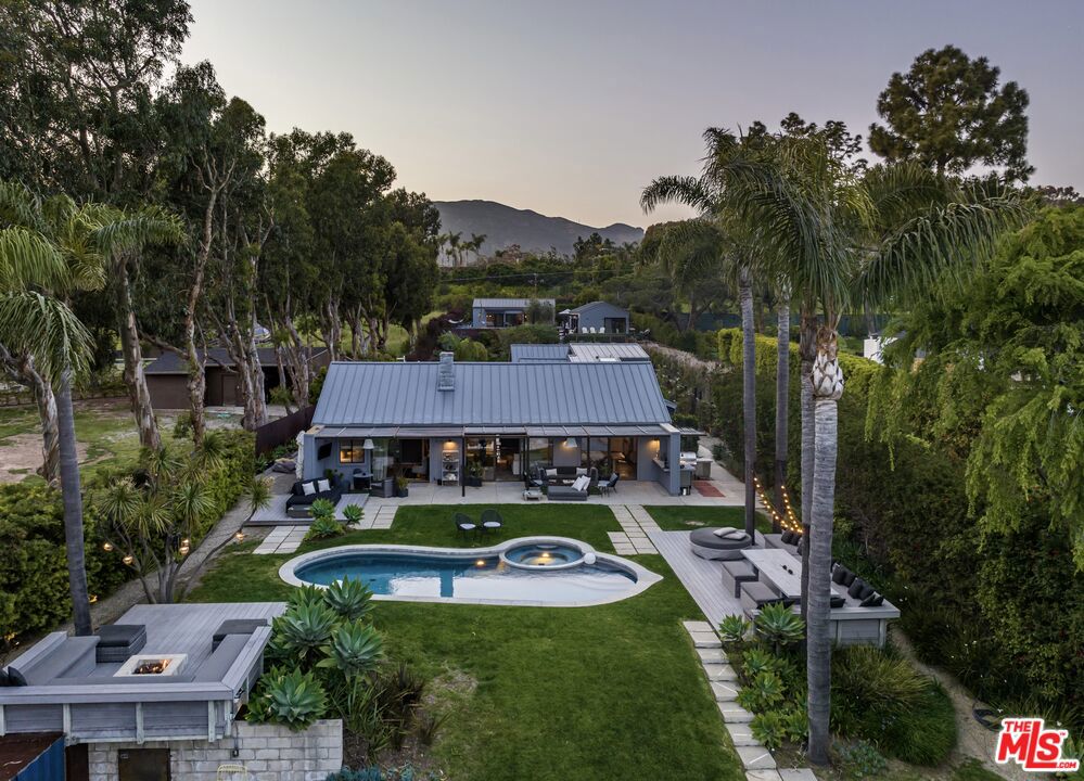 A property available for sale at 28036 Sea Lane Drive, Malibu, CA 90265.