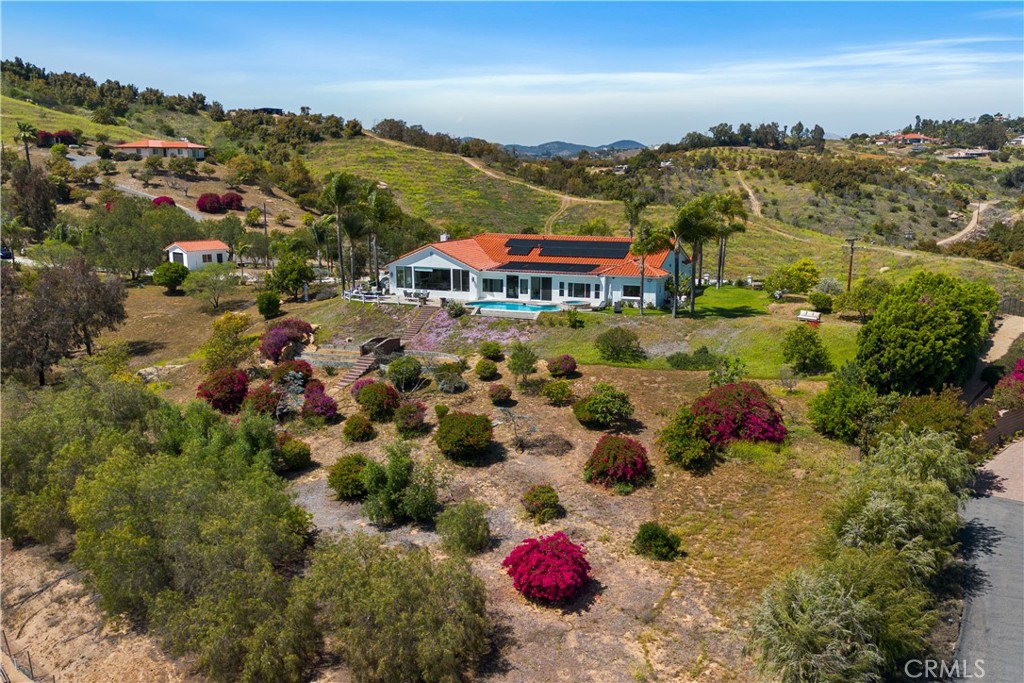 A property available for sale at 3610 Monserate Hill Court, Fallbrook, CA 92028.