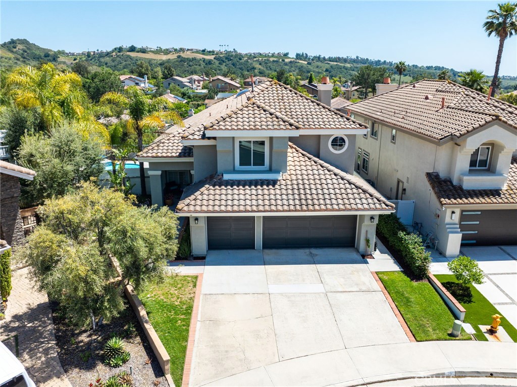 A property available for sale at 16 Deerfield Place, Trabuco Canyon, CA 92679.
