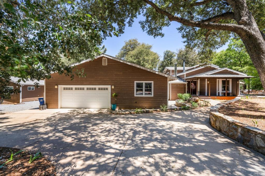 A property available for sale at 4576 Luneta Drive, Julian, CA 92036.