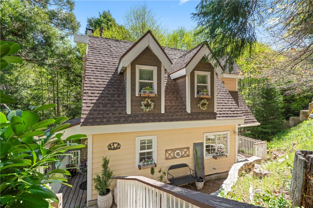A property available for sale at 29613 Hook Creek Road, Cedar Glen, CA 92321.
