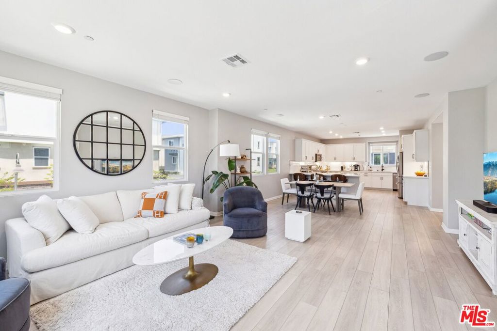 A property available for sale at 782 Daniel Freeman Circle, Inglewood, CA 90301.