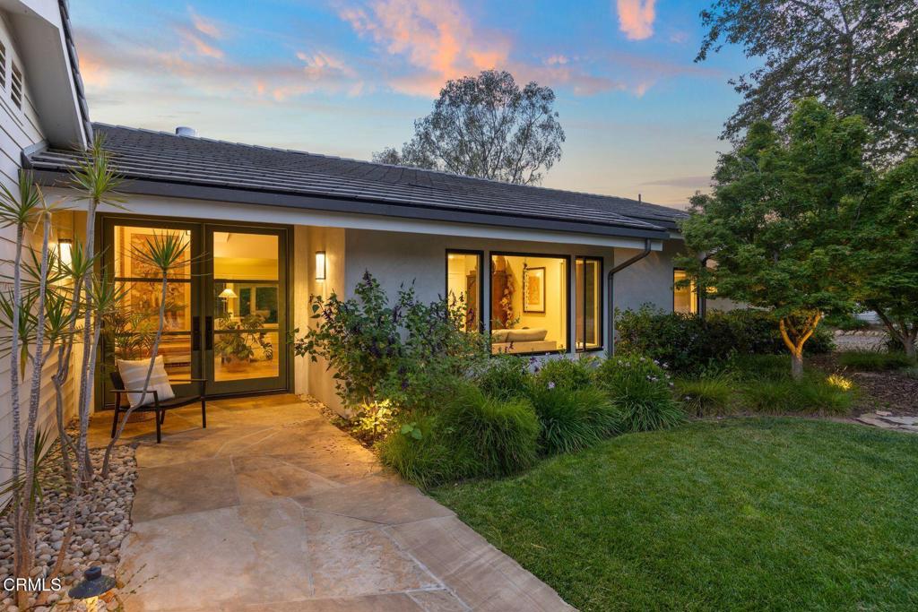A property available for sale at 10929 Encino Drive, Oak View, CA 93022.