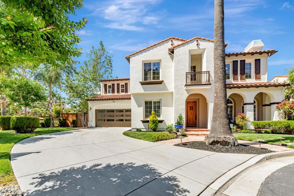 A property available for sale at 2892 Birkdale Court, Gilroy, CA 95020.