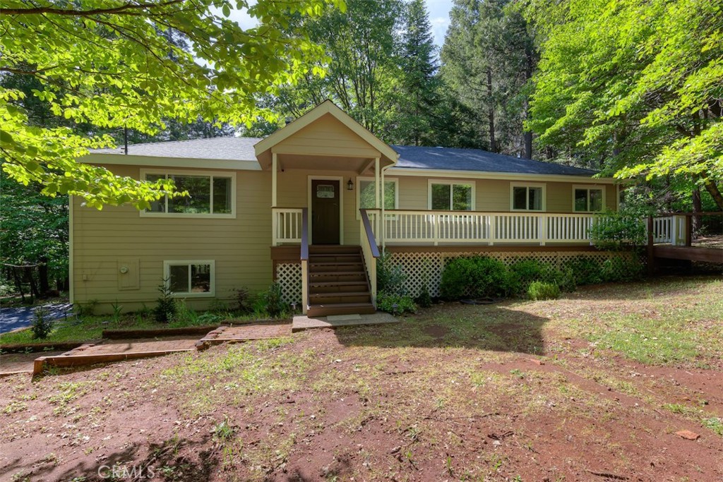 A property available for sale at 6125 Desabla Lane, Magalia, CA 95954.