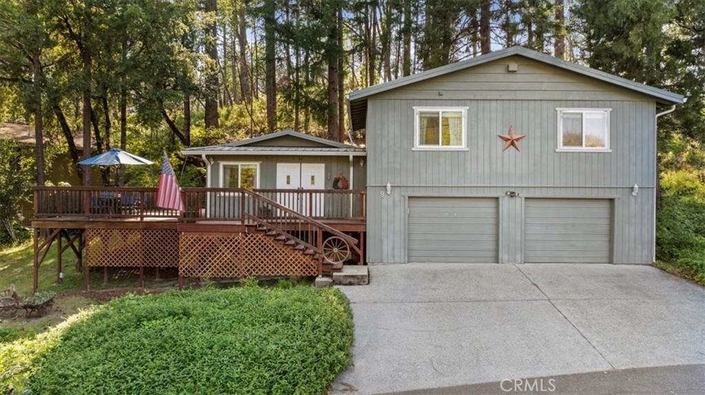 A property available for sale at 9 Apple Hill Circle, Berry Creek, CA 95916.