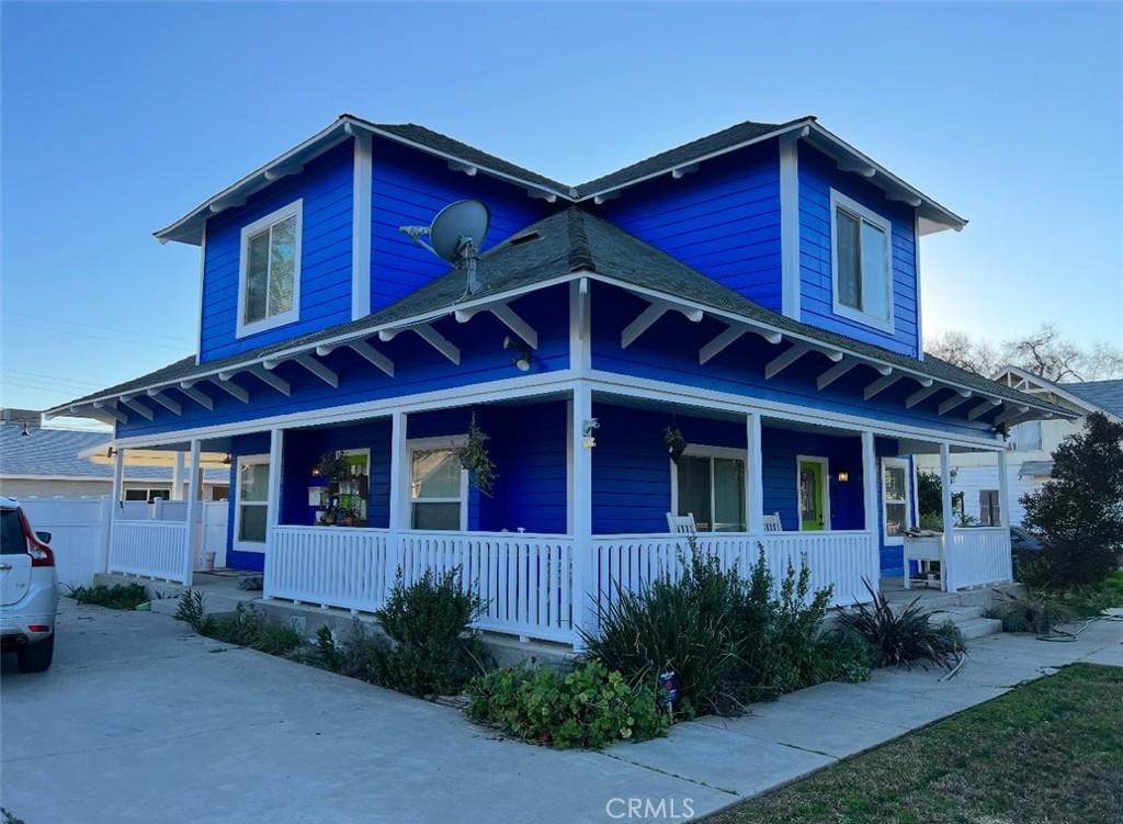 A property available for sale at 619 C Street, Lemoore, CA 93245.
