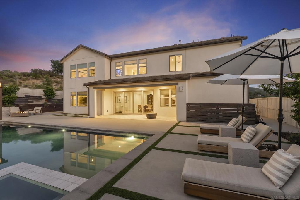 A property available for sale at 2984 Hayloft Pl, Escondido, CA 92029.
