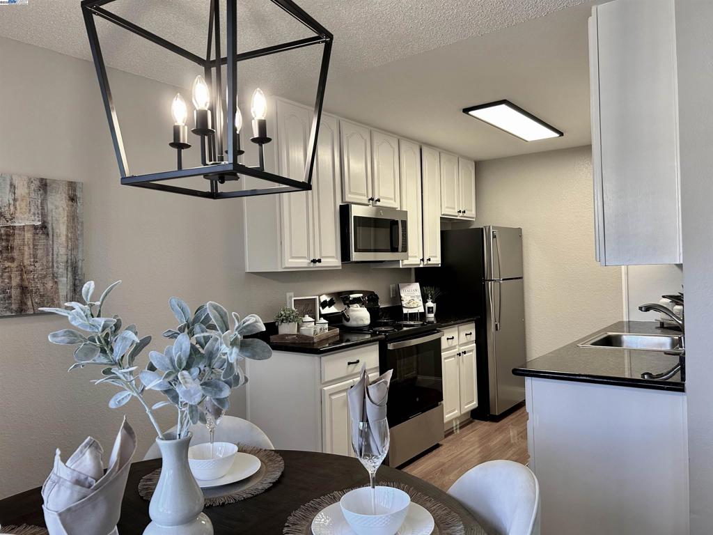 A property available for sale at 900 Cambridge Dr 26, Benicia, CA 94510.
