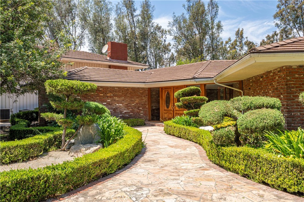 A property available for sale at 20827 E Mesarica Road, Covina, CA 91724.