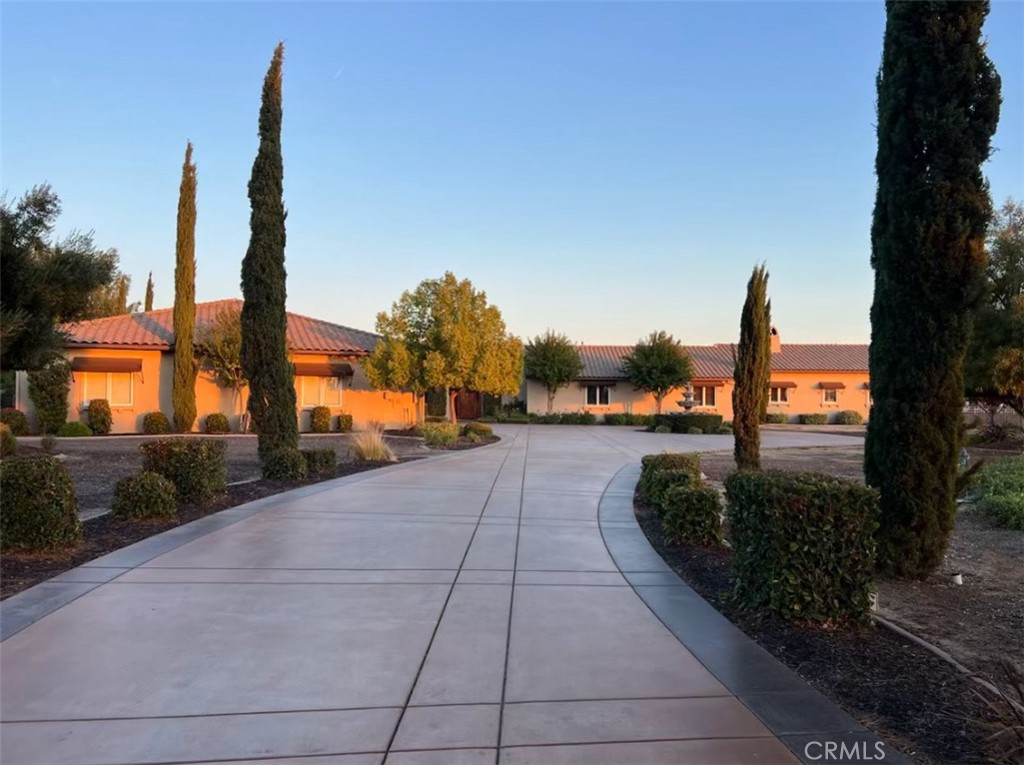 A property available for sale at 39520 Colleen Way, Temecula, CA 92592.
