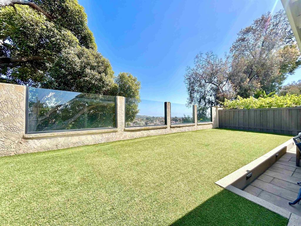 A property available for sale at 9525 High Park Lane, Rancho Penasquitos, CA 92129.
